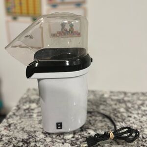 White Electric Popcorn Maker